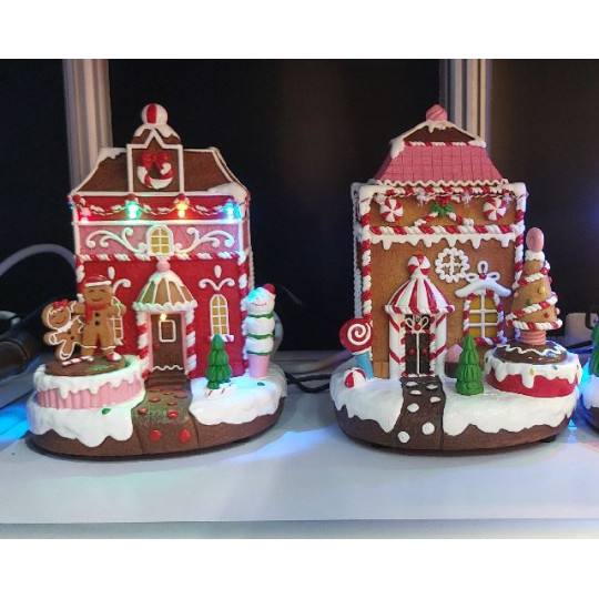 SCENA GINGERBREAD 15,5X12XH20CM LED MOV
