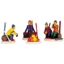 SKIERS  CAMP FIRE, SET OF 4, B/O (4.5V)